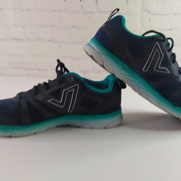 Vionic Teal and Navy Sneakers Women's Size 9 - Picture 2 of 7